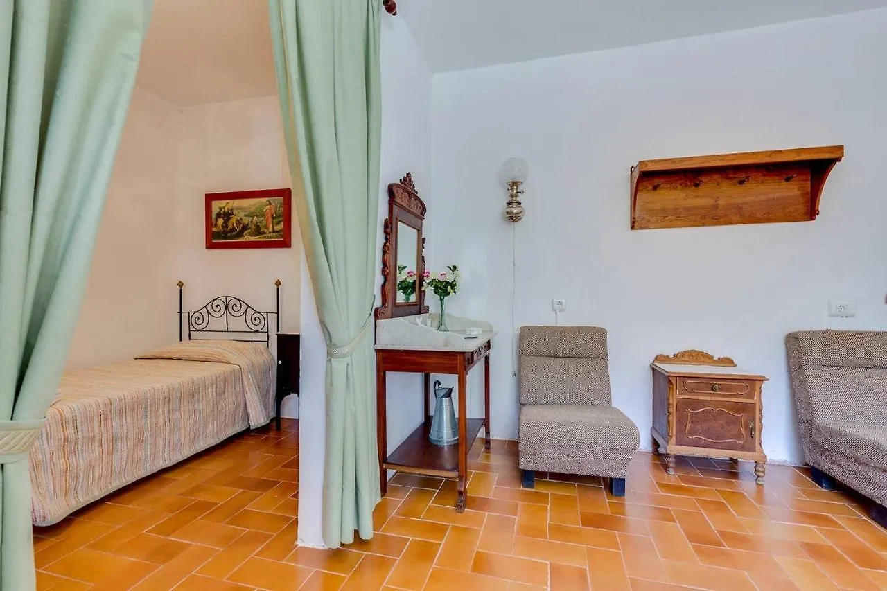 4 Bedrooms Villa With Private Pool Enclosed Garden And Wifi At 费拉尼奇 西班牙