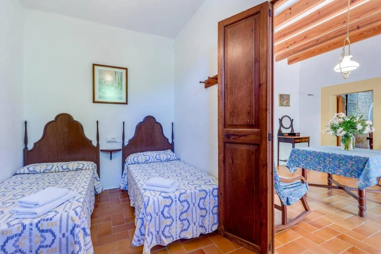 4 Bedrooms Villa With Private Pool Enclosed Garden And Wifi At 费拉尼奇 0*,