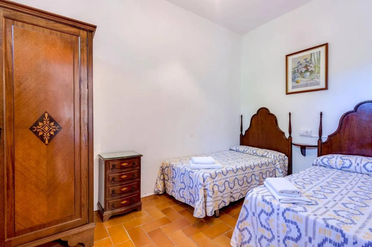 4 Bedrooms Villa With Private Pool Enclosed Garden And Wifi At 费拉尼奇