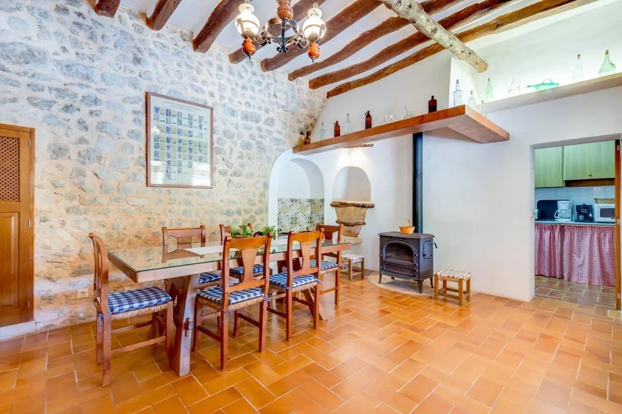 4 Bedrooms Villa With Private Pool Enclosed Garden And Wifi At 费拉尼奇